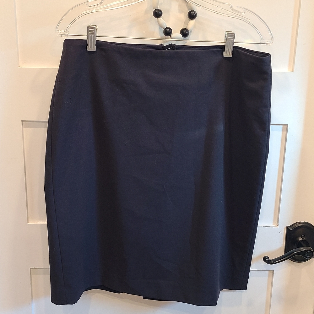 Lands' End - Black Lined Pencil Skirt - 12